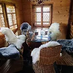 シャレー With Panoramic Views Of The Mountains Of The Oberland And Thun