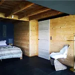 With Panoramic Views Of The Mountains Of The Oberland And Thun * ジーグリスヴィル