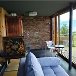 シャレー With Panoramic Views Of The Mountains Of The Oberland And Thun ジーグリスヴィル