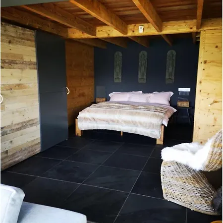 With Panoramic Views Of The Mountains Of The Oberland And Thun Alpehytte *