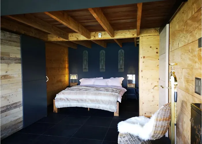 Chalet With Panoramic Views Of The Mountains Of The Oberland And Thun *