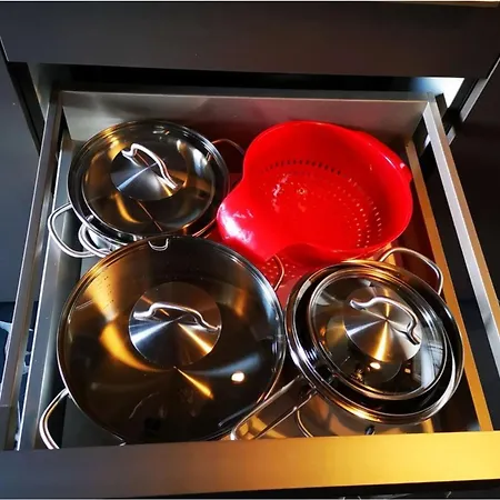 With Panoramic Views Of The Mountains Of The Oberland And Thun Chalé